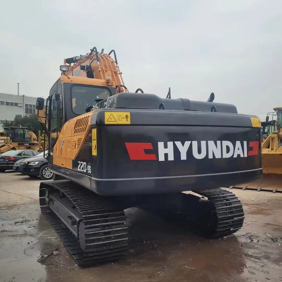 Hyundai 220lc-9s Used 20 Ton Excavator Robex Series Construction Machinery Original from Korea on Sale