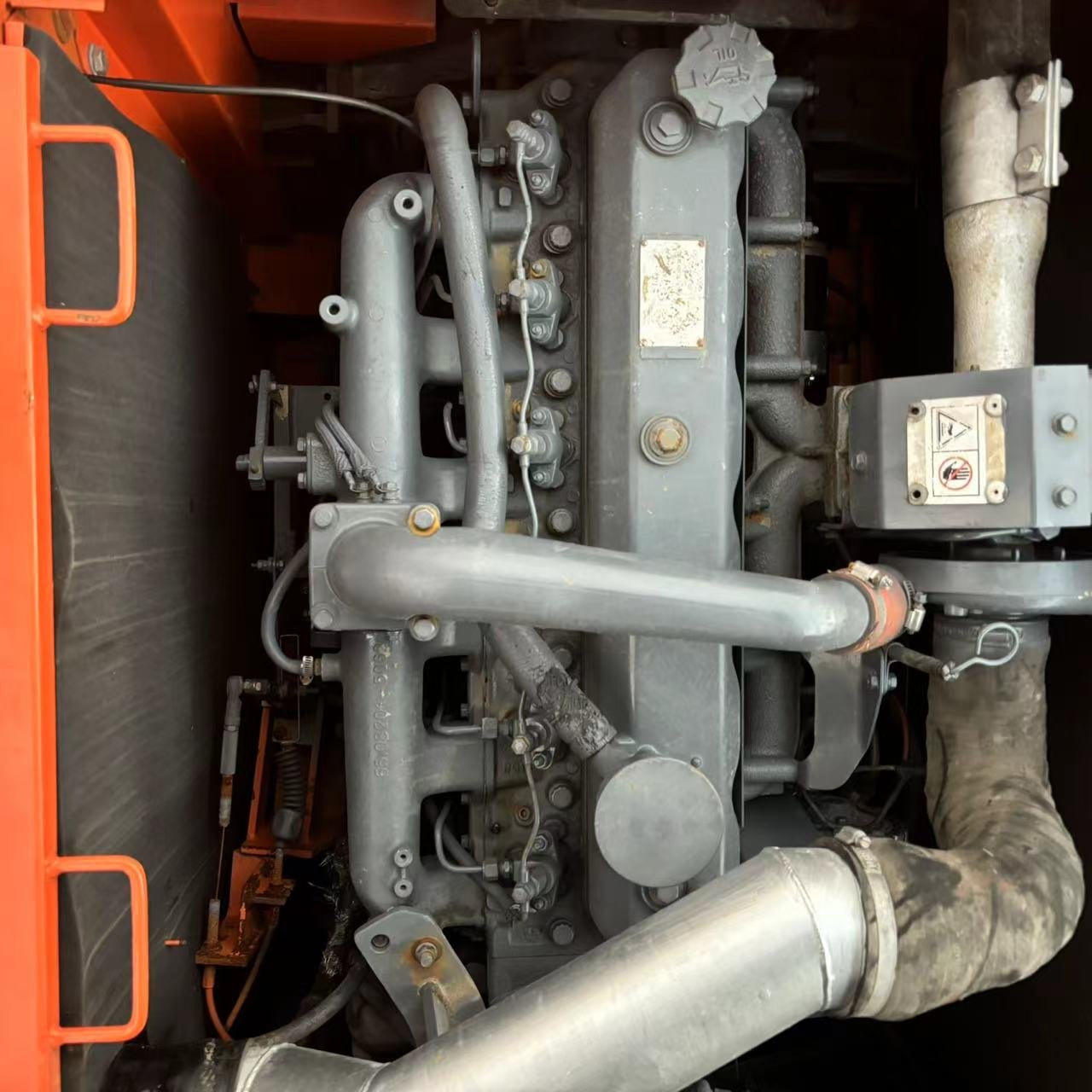 Cheap Price Used Excavator Doosan DX150 hydraulic excavator earthmoving machine Doosan dx150w-9c wheel excavator