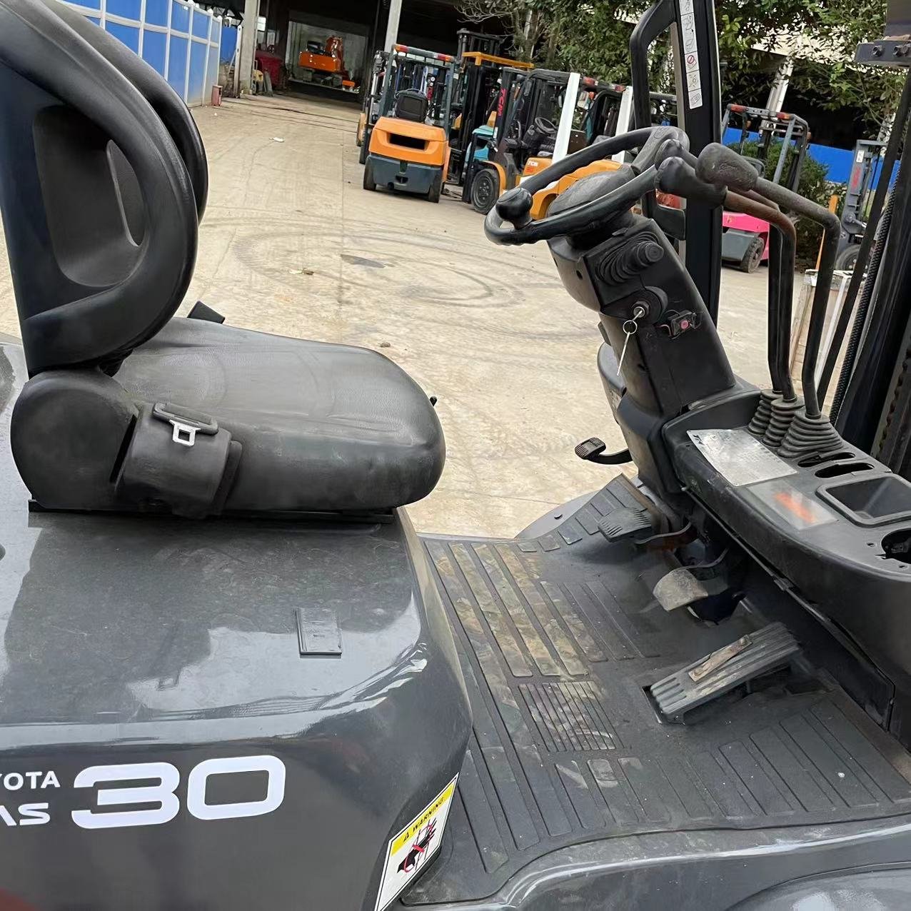 japan excellent used 3ton 7ton capacity low price model core components engine pump 10ton toyota komatsu forklift hot sale