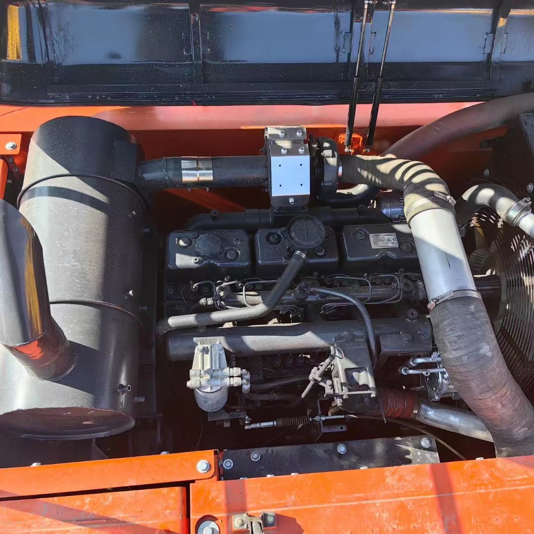 Used DOOSAN 300 excavator excellent in stock Import Original Komatsu Hyundai Kubota Kobelco Caterpillar used excavator for sale