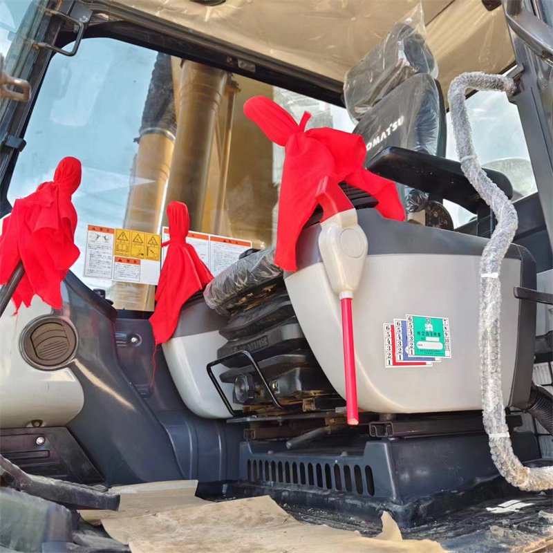 2021 Year manufacture Almost New Used Komatsu PC200-8 Excavator with low hours for sale