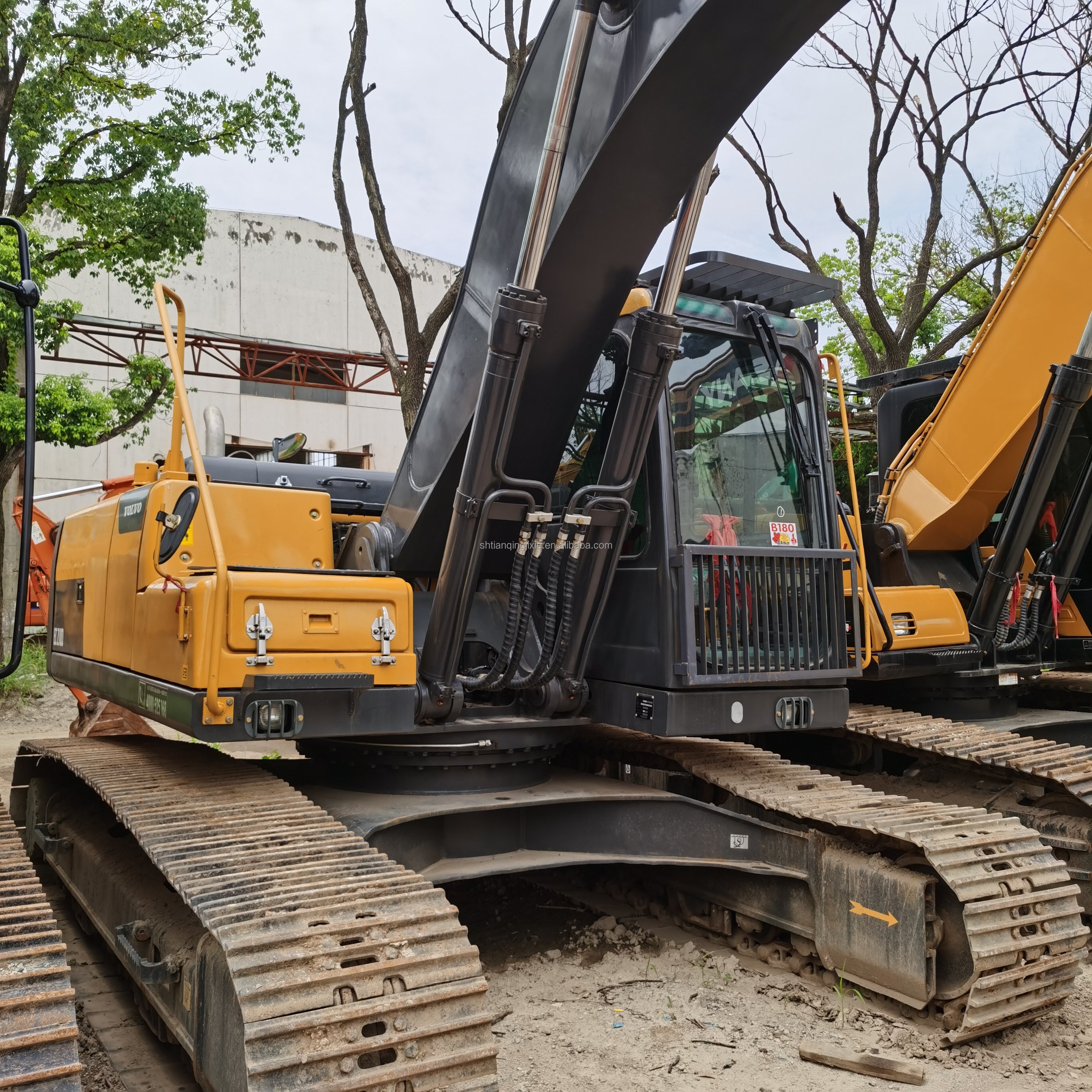 Used Volvo EC210DLC Excavator 21 Tons Crawler Track Second Hand Machine Korea Original on Sale Volvo 210 200 Excavators Digger