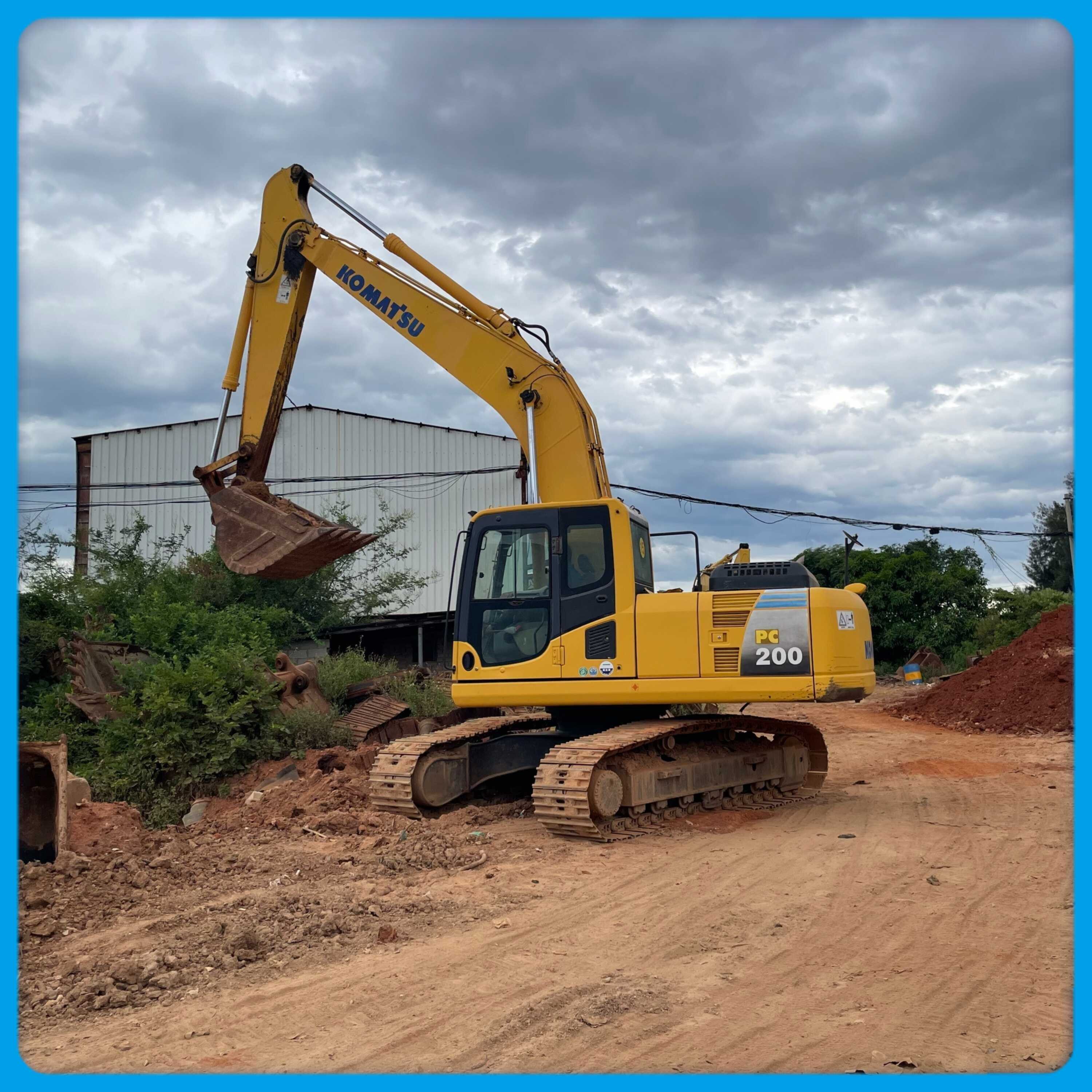 Global price used Crawler excavator Komatsu pc200-8 digger in stock low working hours Second hand Komatsu pc200-8 medium machine