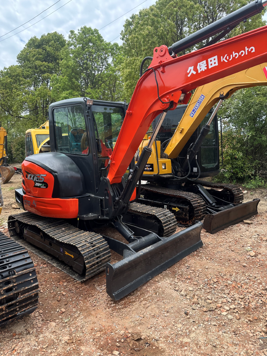 Japan Used Kubota Kx165 Hydraulic Excavators Kubota KX165-5 KX 165 6 Ton Mini Digger KX165-5 for Farm Forestry with EPA