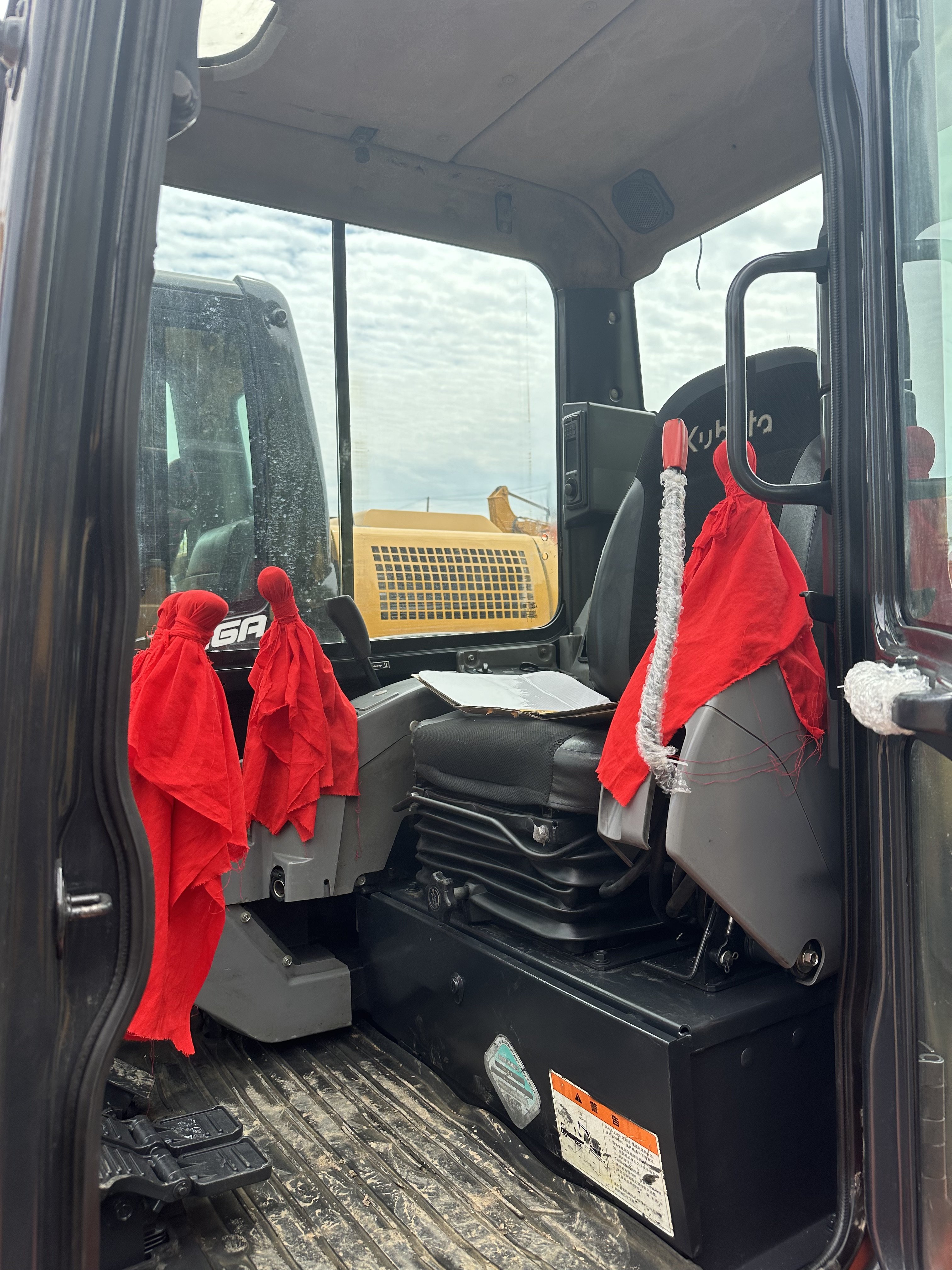 Japan Used Kubota Kx165 Hydraulic Excavators Kubota KX165-5 KX 165 6 Ton Mini Digger KX165-5 for Farm Forestry with EPA