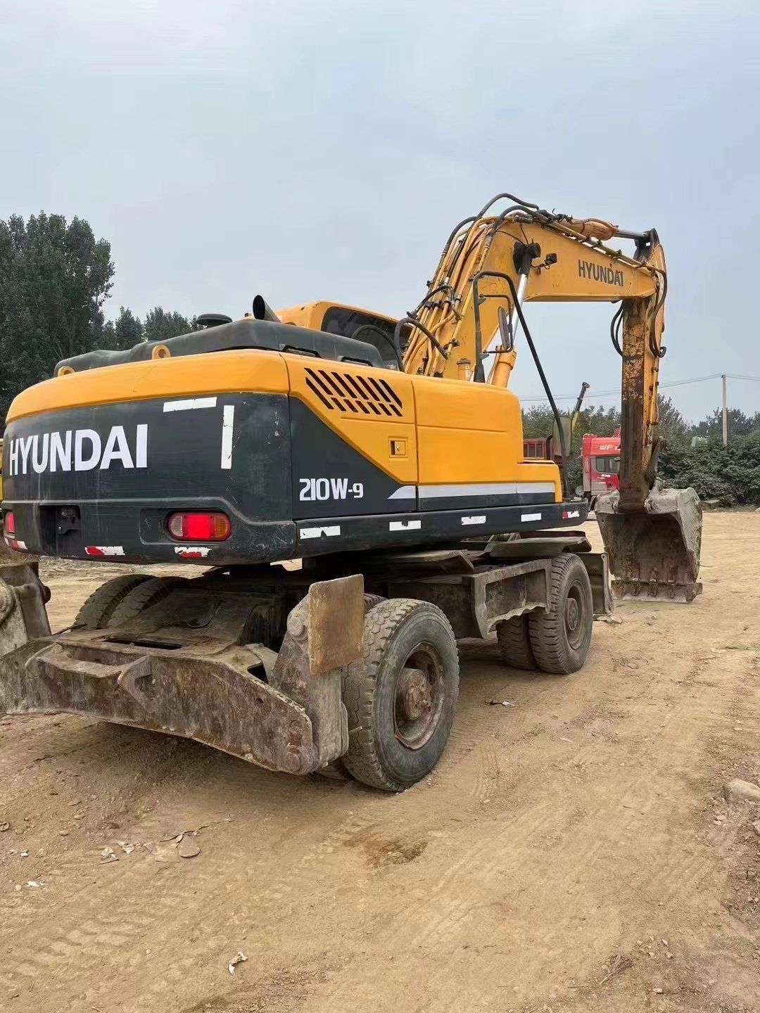 Original Used Excavator Machine Hyundai 220LC-9S 22Ton Trucks Used Backhoe Excavator Low Price Excavator Machine