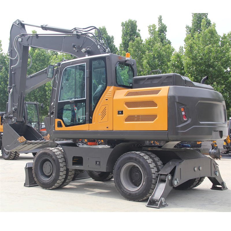 Wholesale Compact Wheel Mini Excavator Machine Efficient Digging Used Equipment at Factory Price