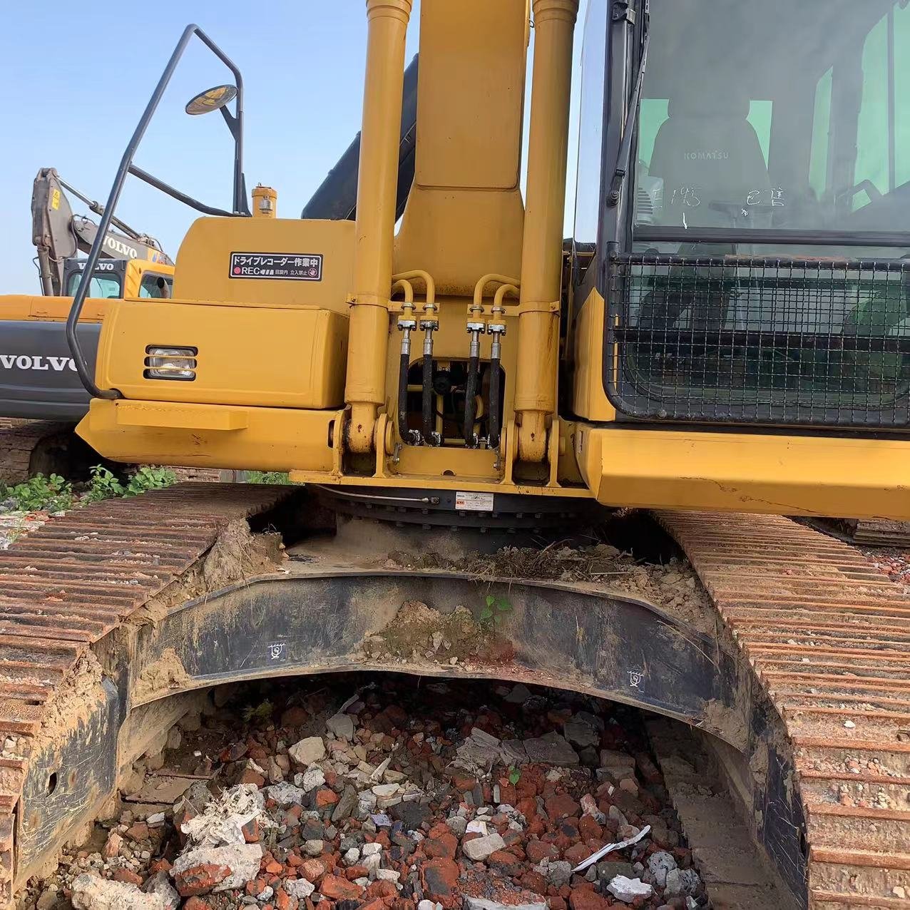 Komatsu Pc200 Excacaror Heavy Duty Equipment Construction Machine Used Excavator PC 200 Thumb Used Japan 2019 Provided 20 Ton JP