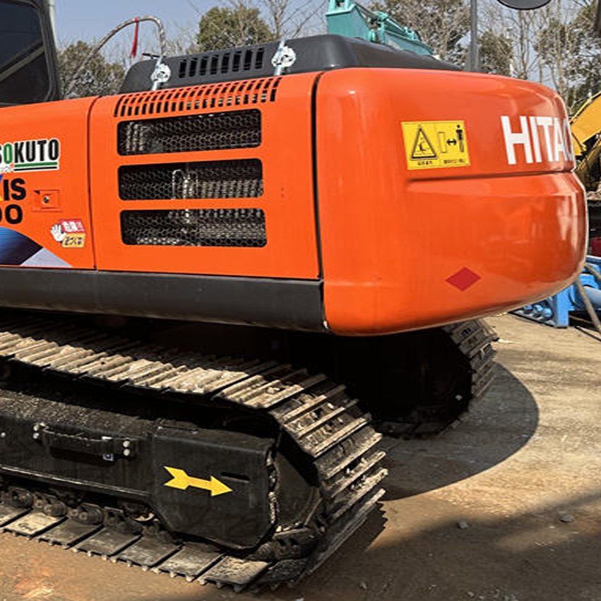 20 Ton Hitachi ZX200 Used Excavator Digger Machinery Japan Original Second Hand with Cheap Price Isuzu Engine