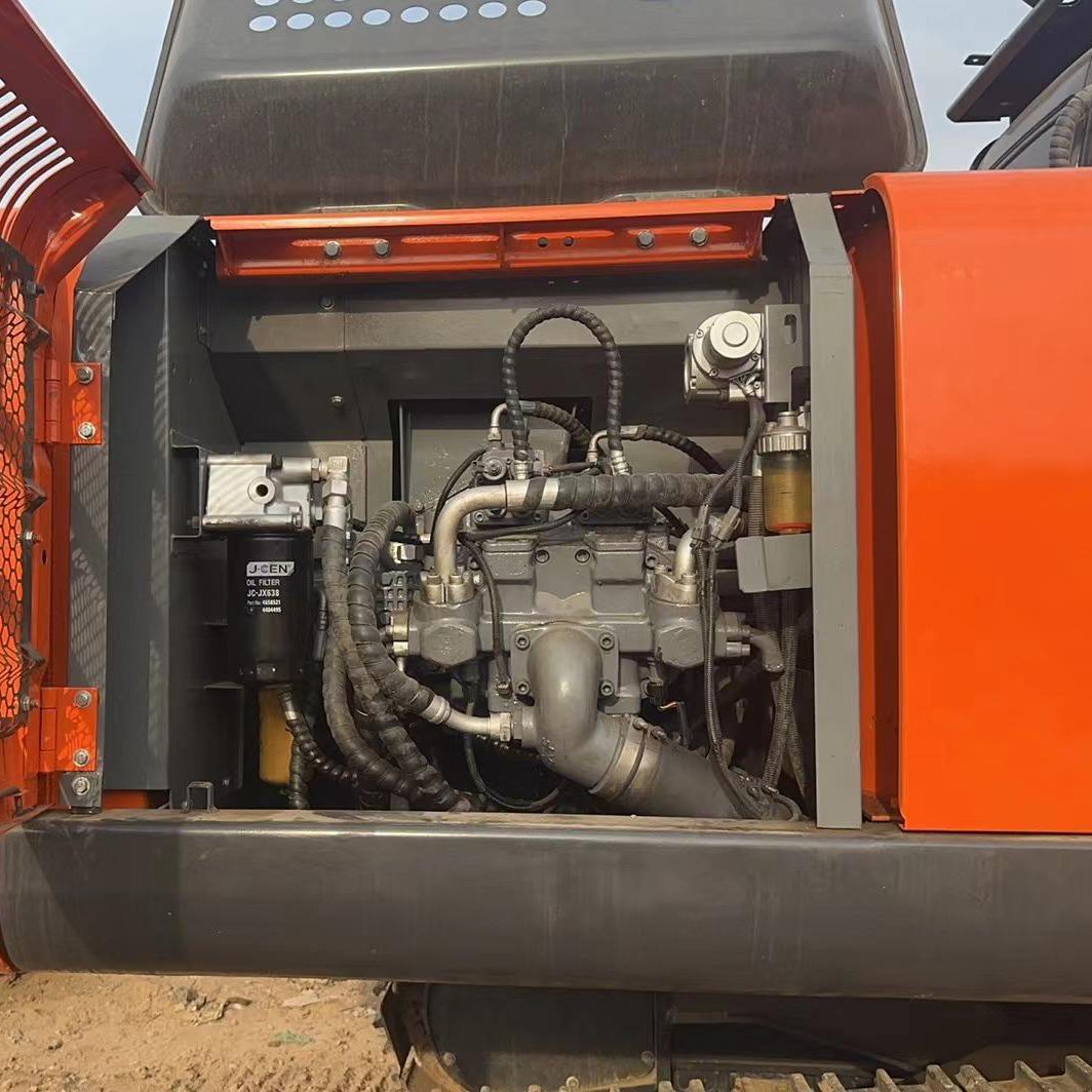 20 Ton Hitachi ZX200 Used Excavator Digger Machinery Japan Original Second Hand with Cheap Price Isuzu Engine