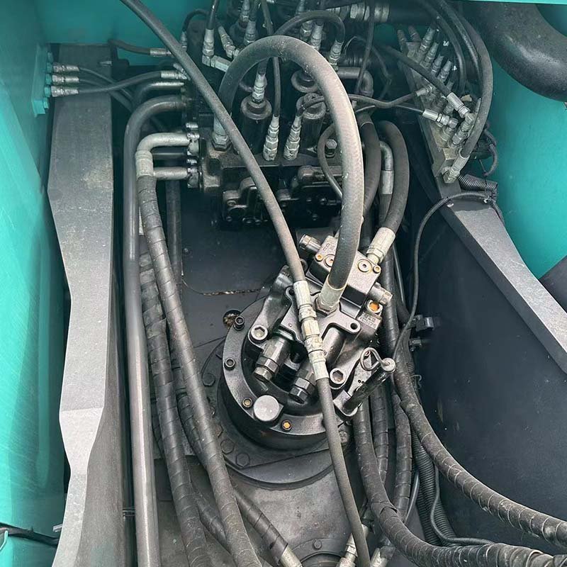 Heavy Equipment Kobelco Excavator Construction Machinery 20 Ton Kobelco SK200 Used Excavators
