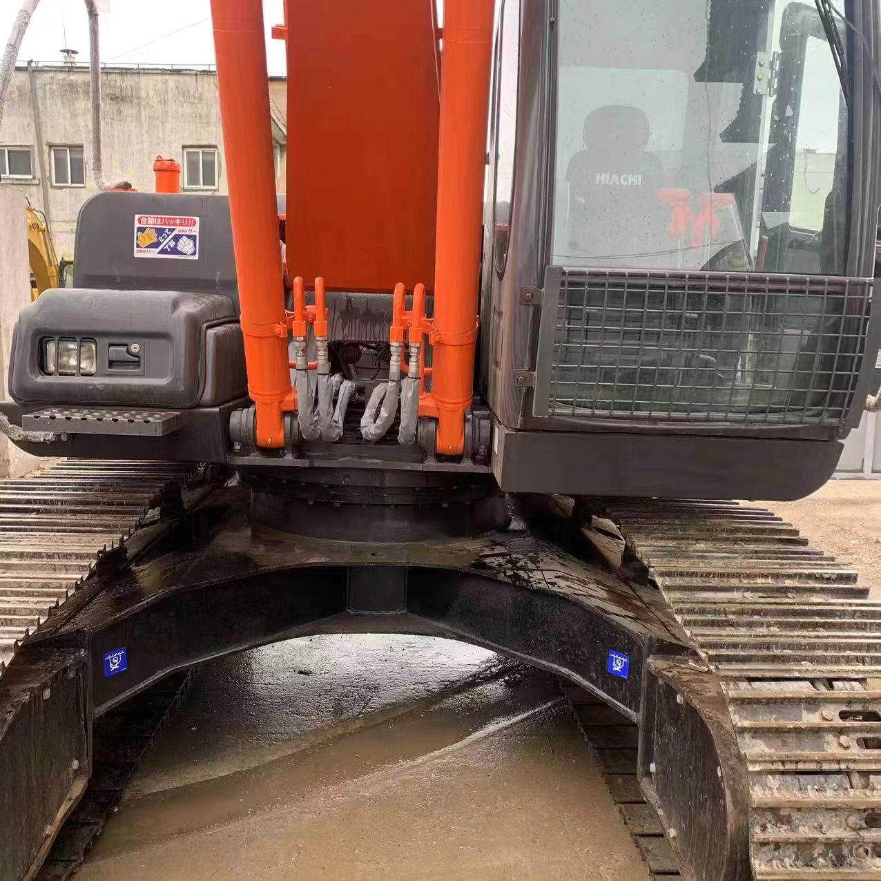 used zx200 hitachi 120 digger with original spare parts Used ZX200 USED excavator Hitachi ZX200-6 crawler excavators