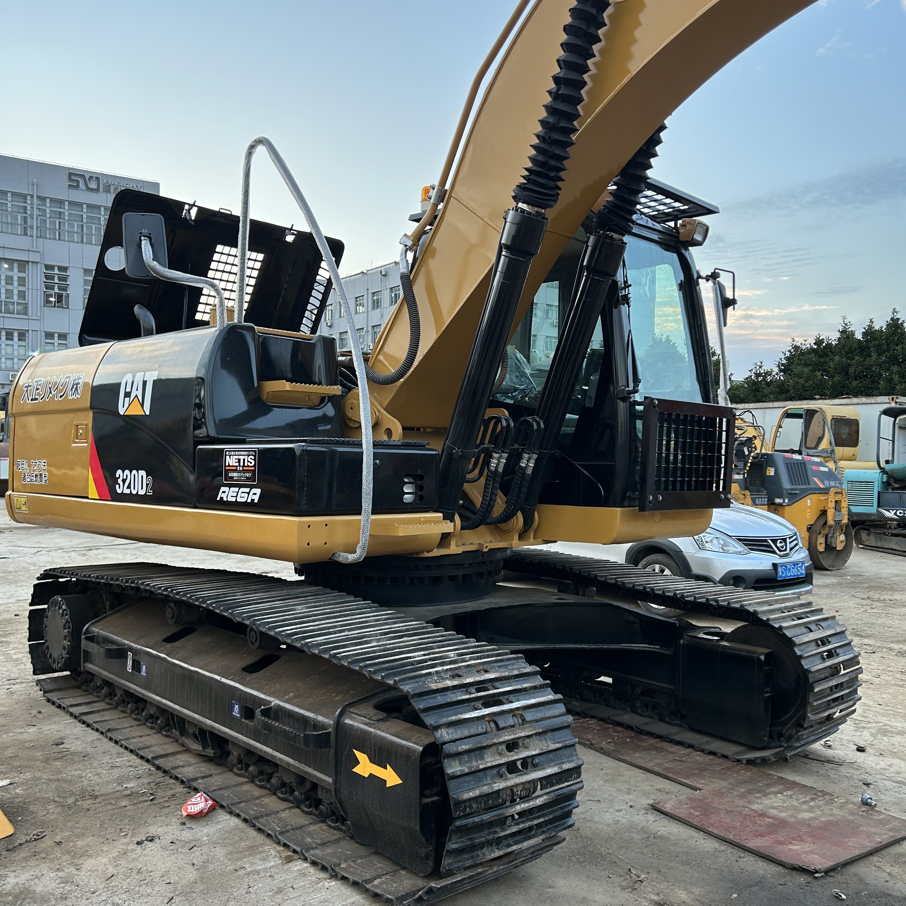 Good condition 320D2 caterpillar excavator used machine cat 320d 320c 326c 329d used excavator