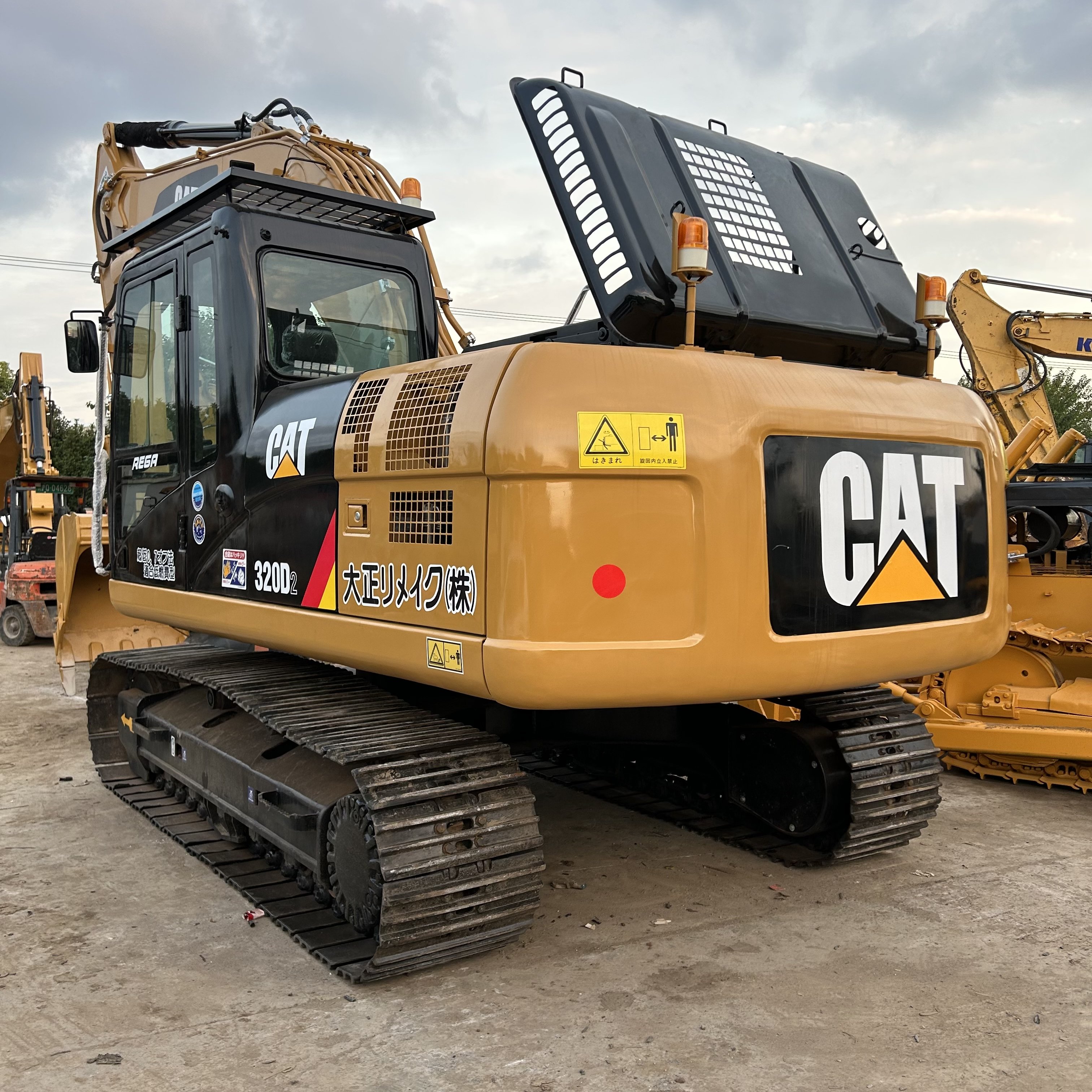 Good condition 320D2 caterpillar excavator used machine cat 320d 320c 326c 329d used excavator