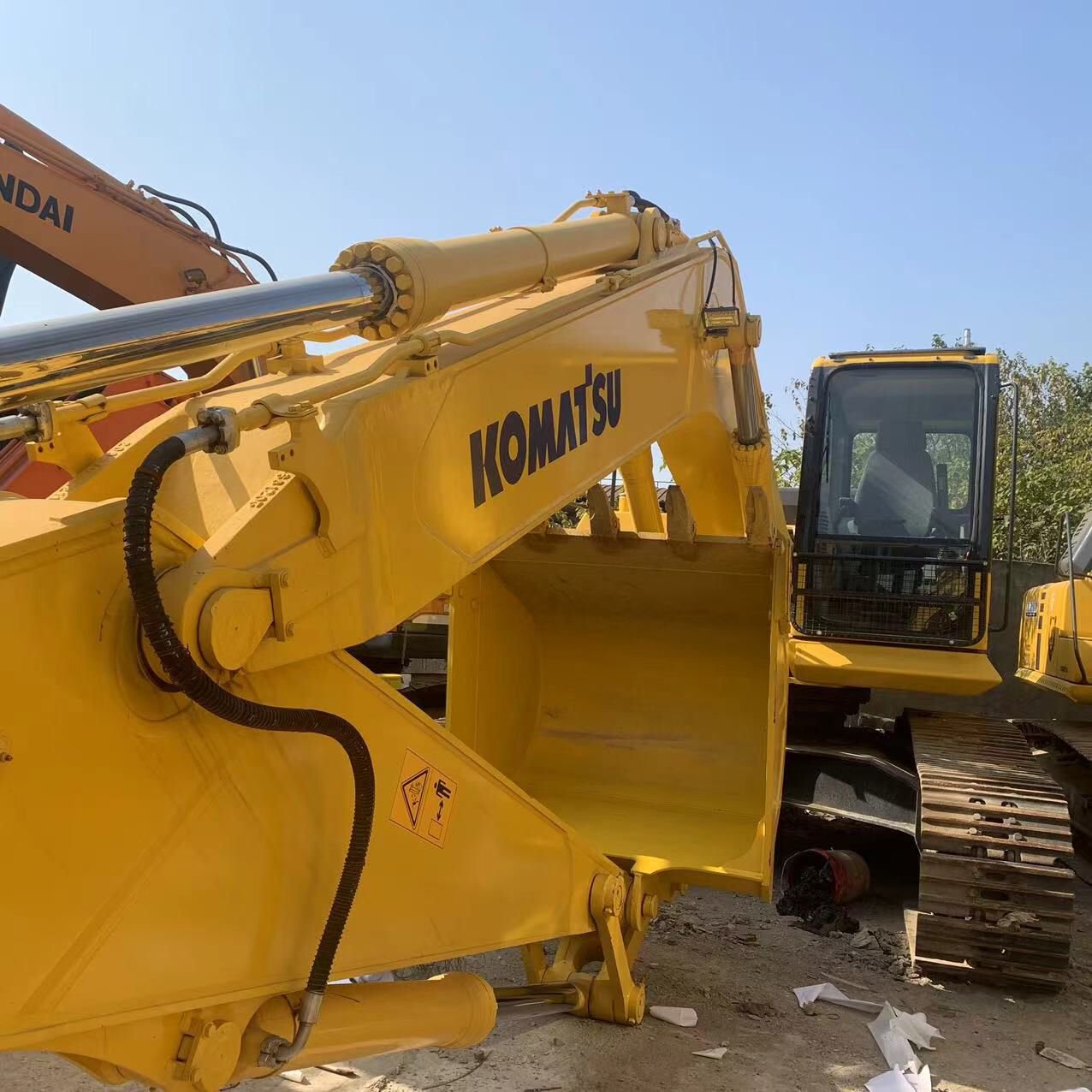 Used Komatsu PC200 PC240 PC300 large machinery komatsu PC300 hydraulic pump 30 ton Komatsu PC300-7 PC360 excavator on hot sale
