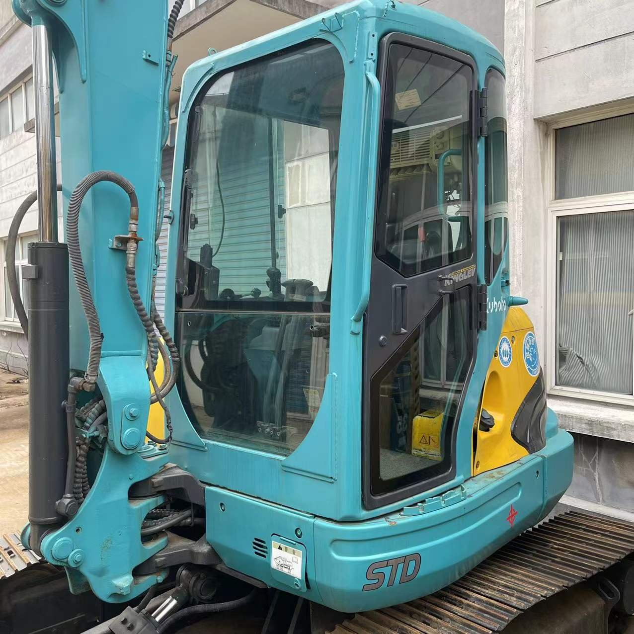 5-ton machine, used hydraulic crawler excavator, Kubota KX161, with EPA and CE certification,good condition,and affordable price