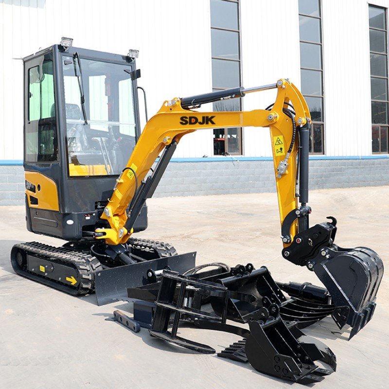  Excavator Machine Hydraulic Crawler Digger Kubota Engine Excavator Multifunctional Farm Used Mini Excavator 2 Ton