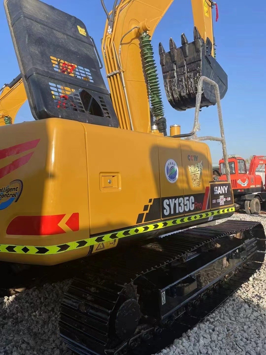 Low Price High Quality Used Excavator SANY 135,ninety Percent New Isuzu Engine Provided Kawasaki Longwei Engineering Machinery