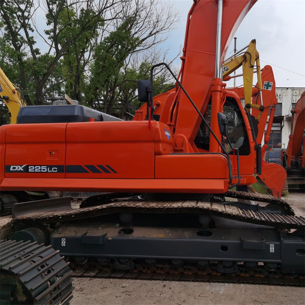 22 tons Excavator original Doosan dx225 crawler digger Secondhand used Condition 25 Ton doosan Hydraulic Excavator on sale