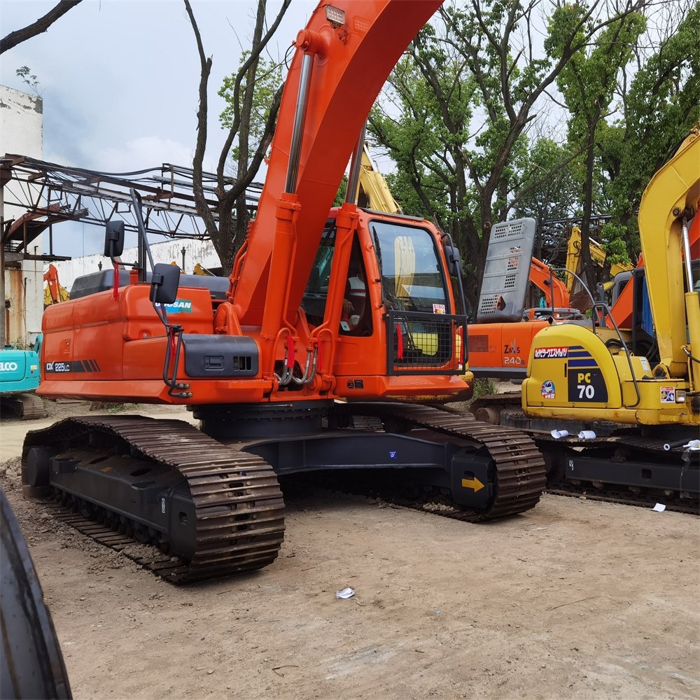 22 tons Excavator original Doosan dx225 crawler digger Secondhand used Condition 25 Ton doosan Hydraulic Excavator on sale