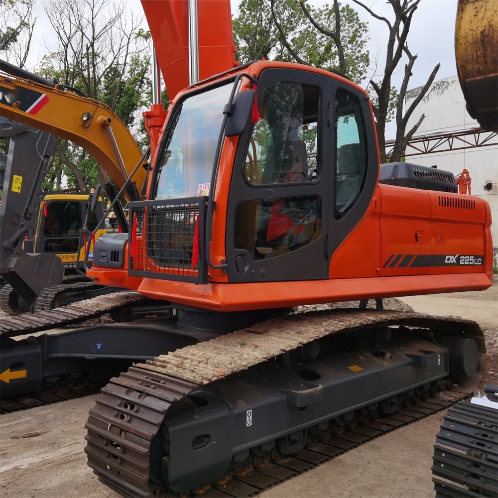 22 tons Excavator original Doosan dx225 crawler digger Secondhand used Condition 25 Ton doosan Hydraulic Excavator on sale