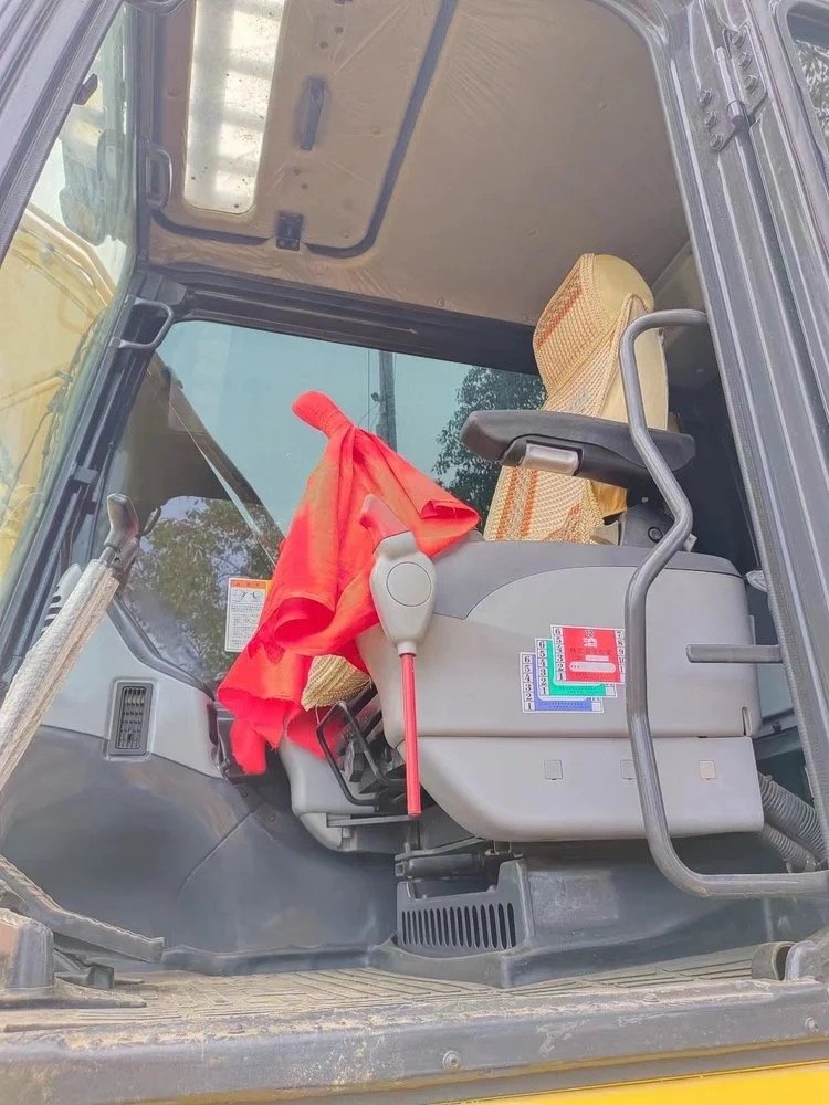 Used Mini Excavator Komats Pc110 small Used Excavators 11 ton earth moving digger construction machinery For Sale