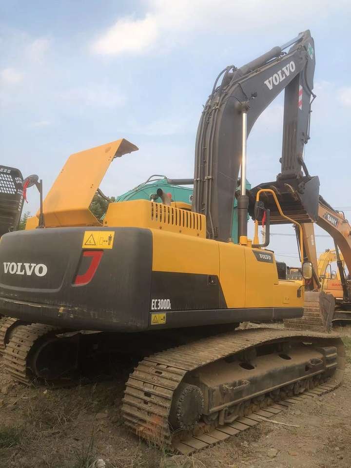 Engineering and Construction Machinery Used VOLVO EC300 EC300DL Excavator for sale Used VOLVO 300DL in good condition