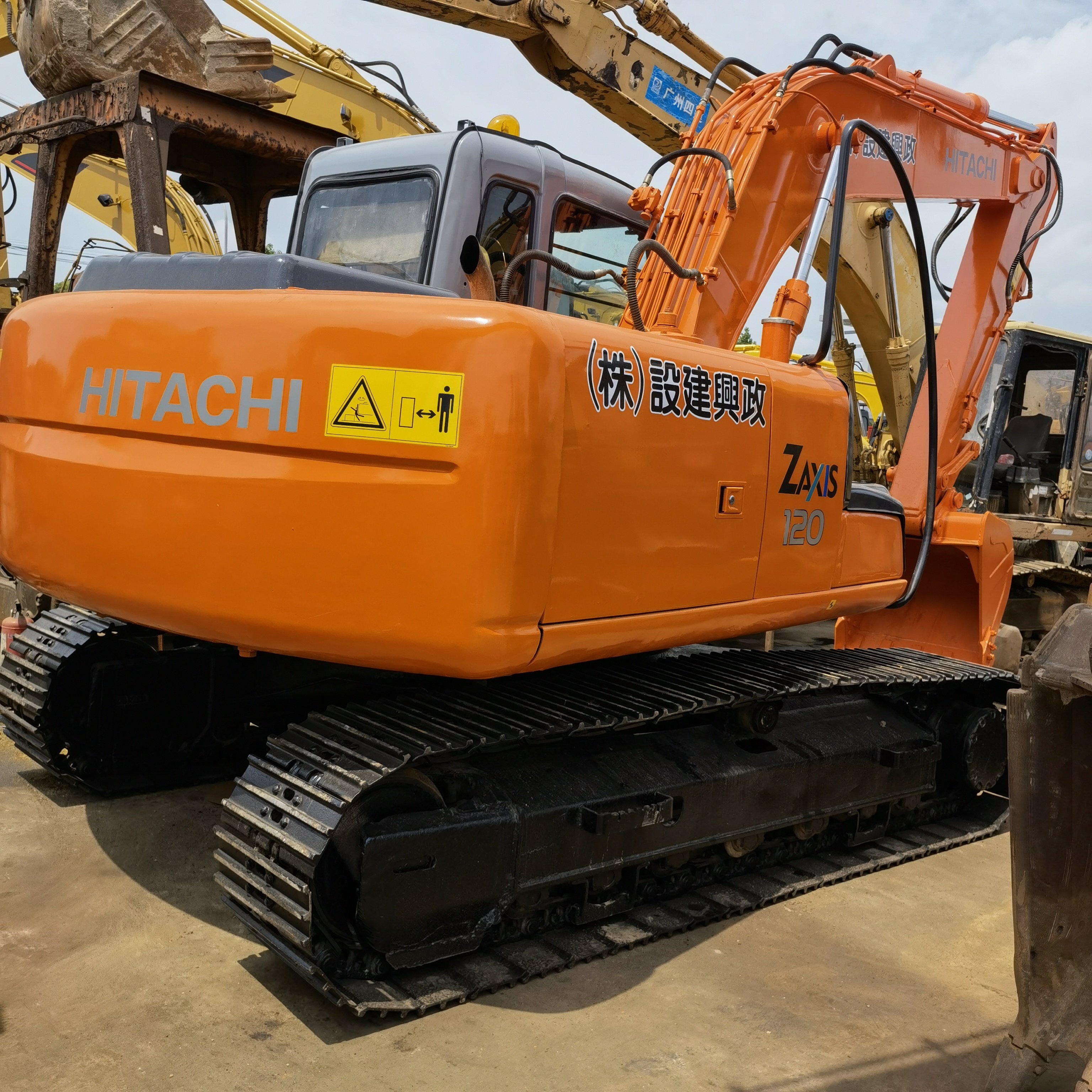 Original Japan Hitachi ZX120 Excavator Hitachi Excavator In Low Price Used Hitachi Excavator For Hot Sale