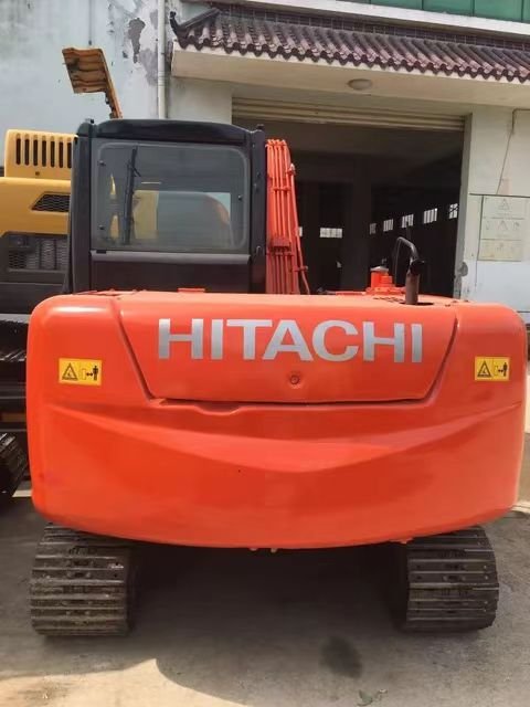 6 ton crawler used excavators hitachi zx60 japan made Construction machine used excavators hitachi zx60 for sale