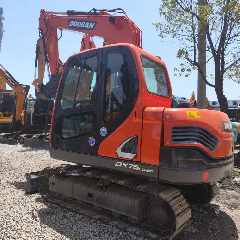 Used doosan dx75 mini excavator original doosan dx60-9 dh60 dx55 dx60-7 dx80 dx75-9C used Doosan 55 60 75 80 low price