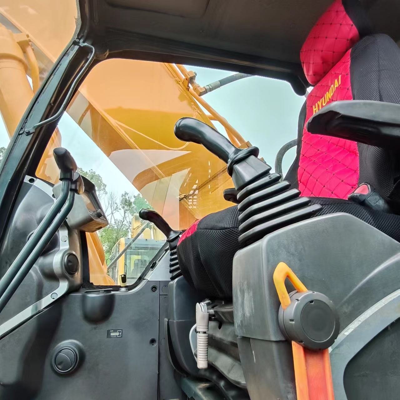 Used Construction Hyundai Excavator 305 300 220 Crawler heavy digger machine and spare part cheap price for sale