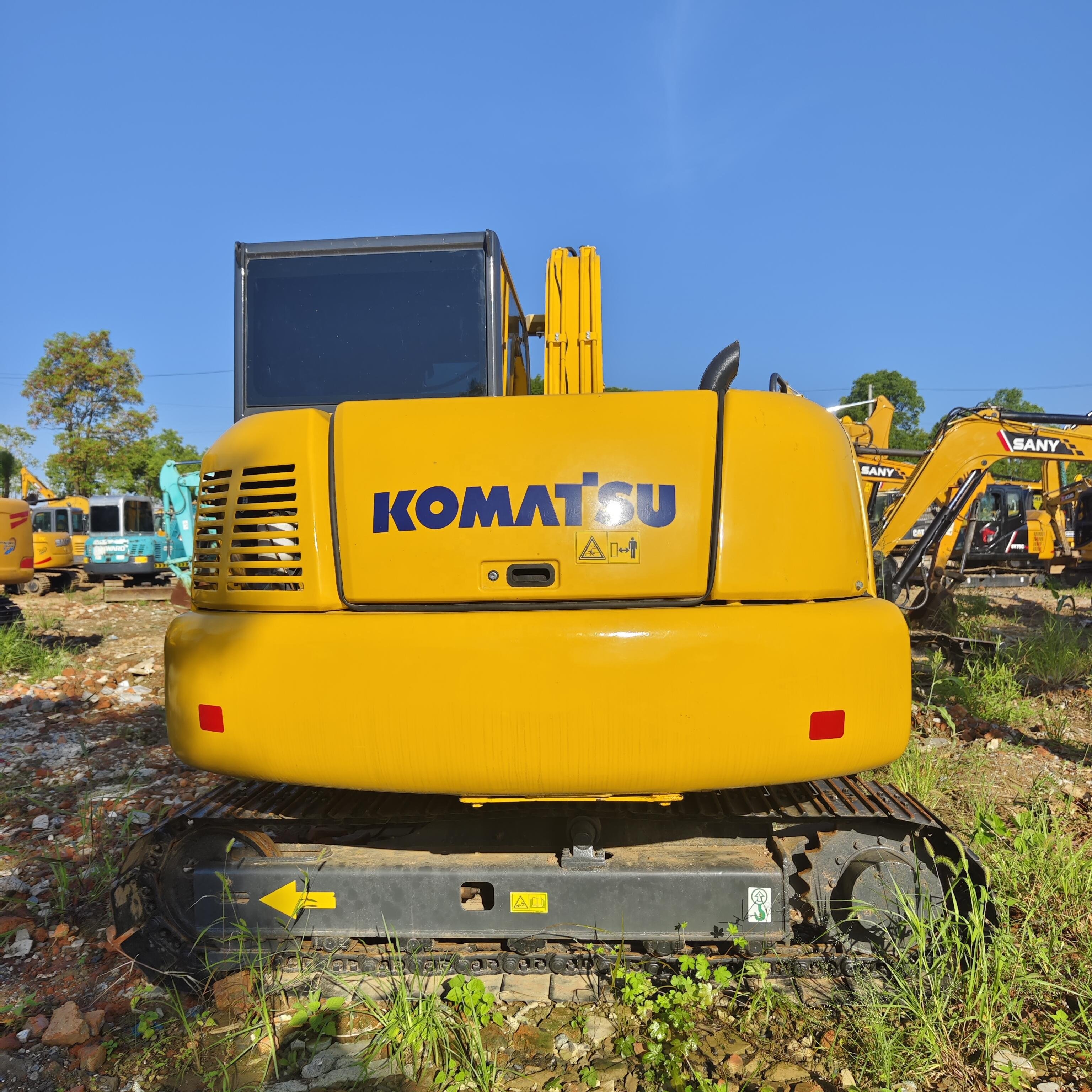Used Komatsu brand PC70 PC70-7 PC70-8 7 ton excavator for sale second hand crawler digger excavating machine used