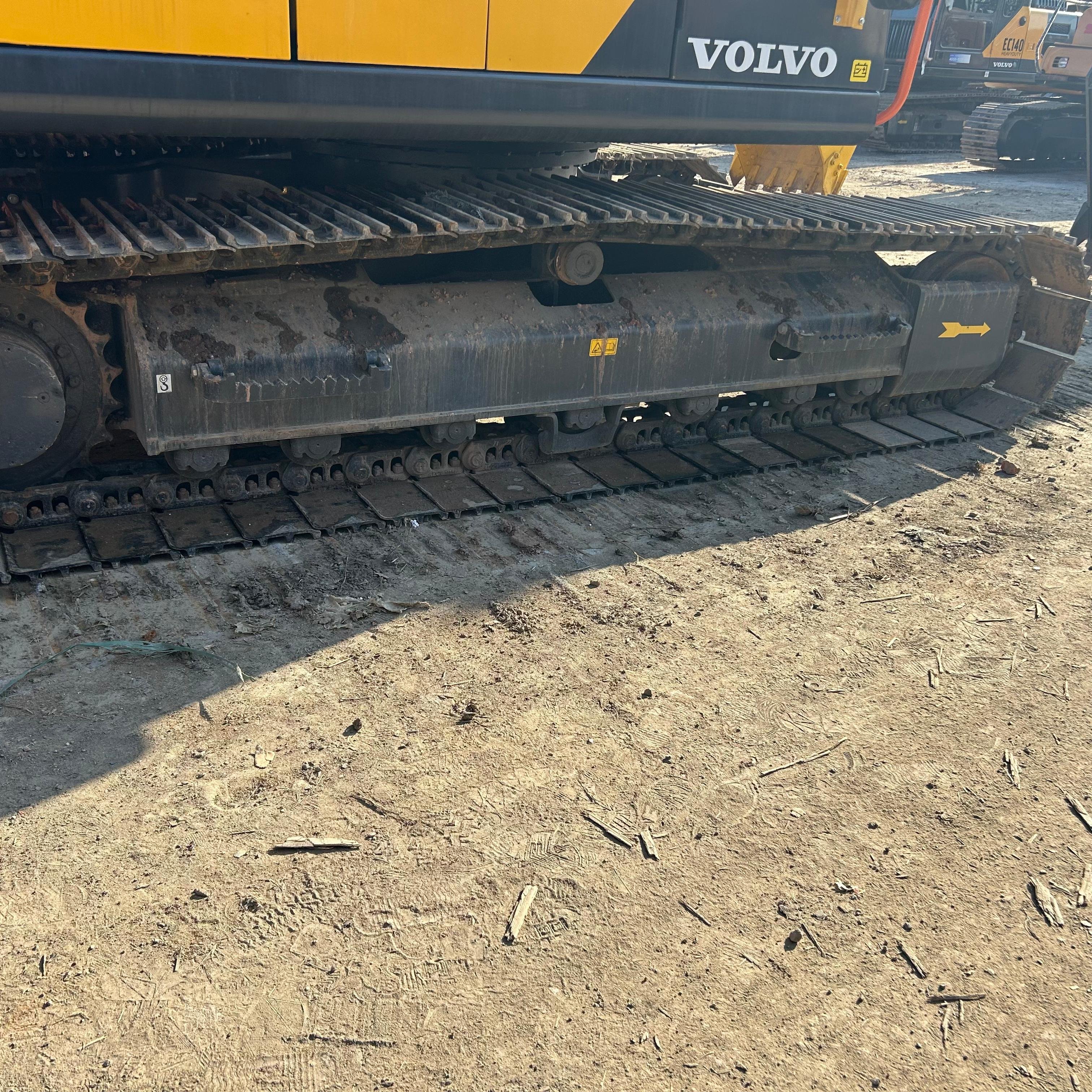 Versatile Used Volvo Construction Machinery EC140 10-Ton Excavator for Sale
