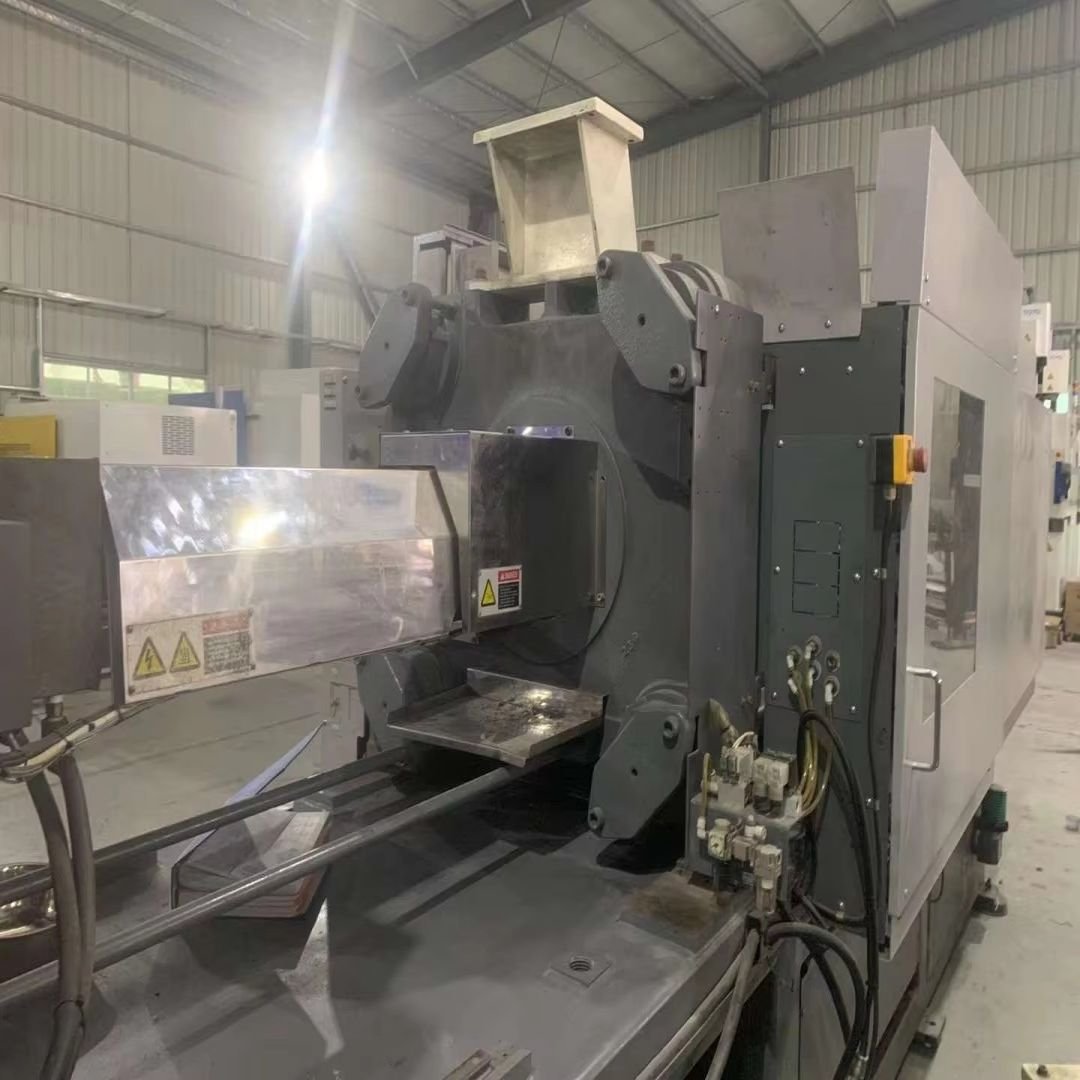 Toshiba Used Electric Injection Molding Machine for Manufacturing Plant Horizontal Style with PLCEngine Screw and Gearbox