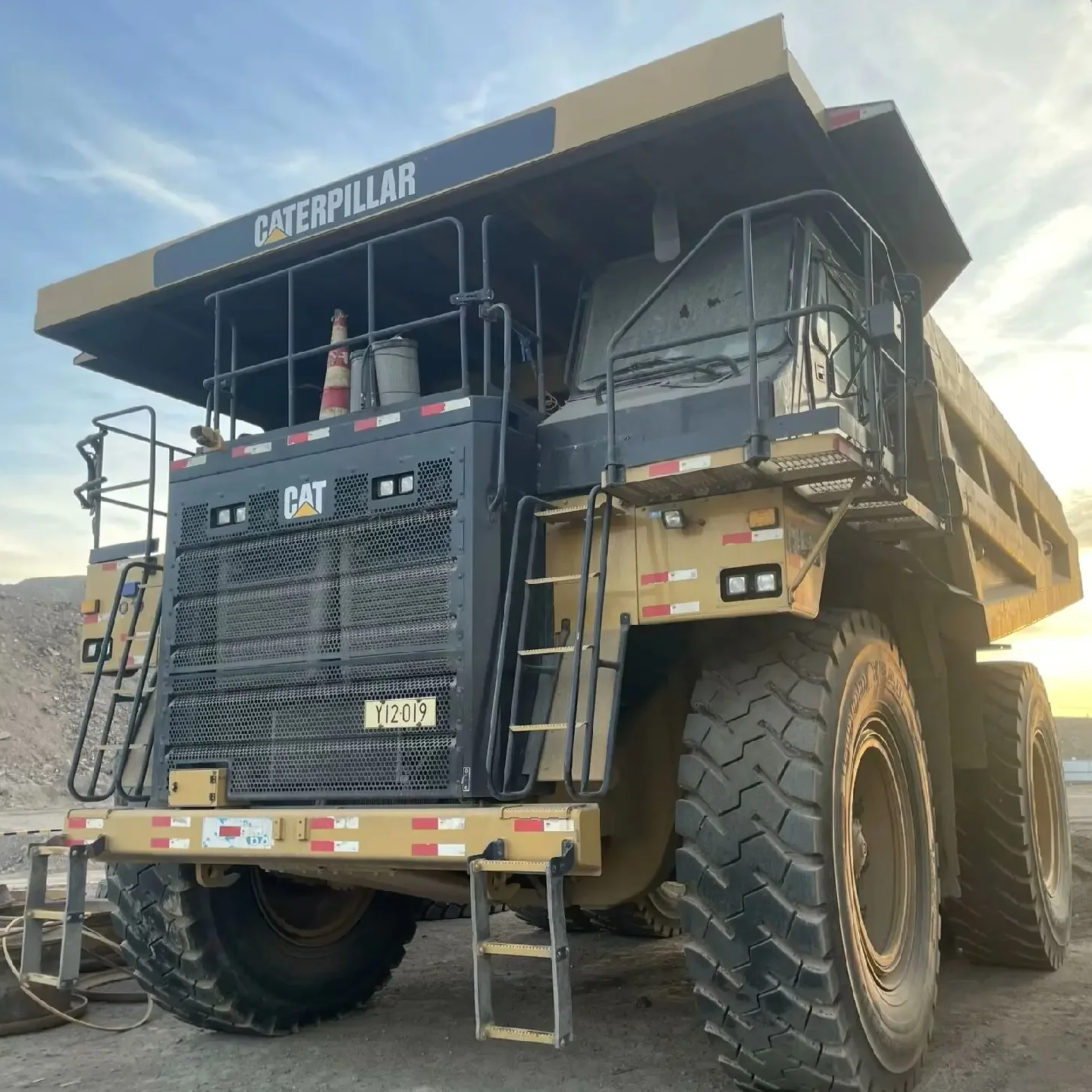 2018 Used Mining Dump Truck CAT 777E Off Road Mining Dump Trucks Load 90t and 60 Cubic Meter Mining Transport Vehicle Provided