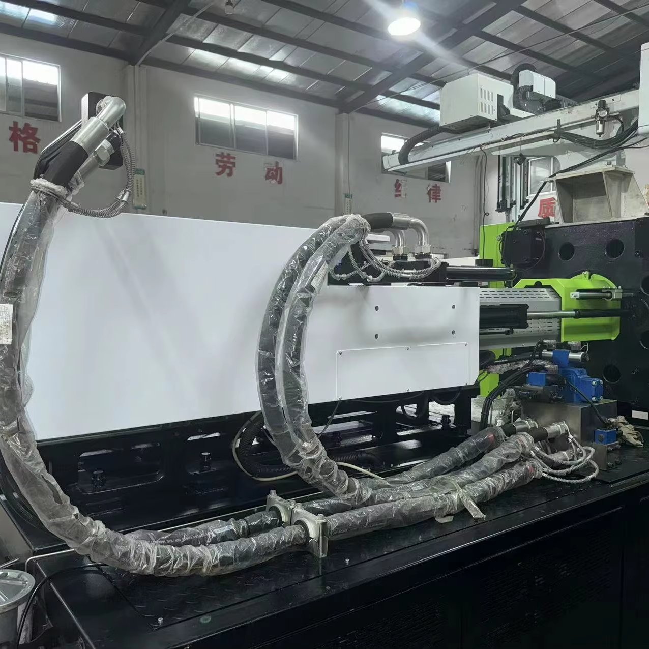 400 Ton Plastic Injection Molding Machine