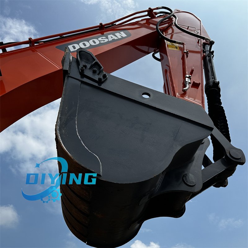 Cheap Price Chinese Good Condition 22Ton Doosan225 Excavator Cheap Price Used Digger Machine For Sale