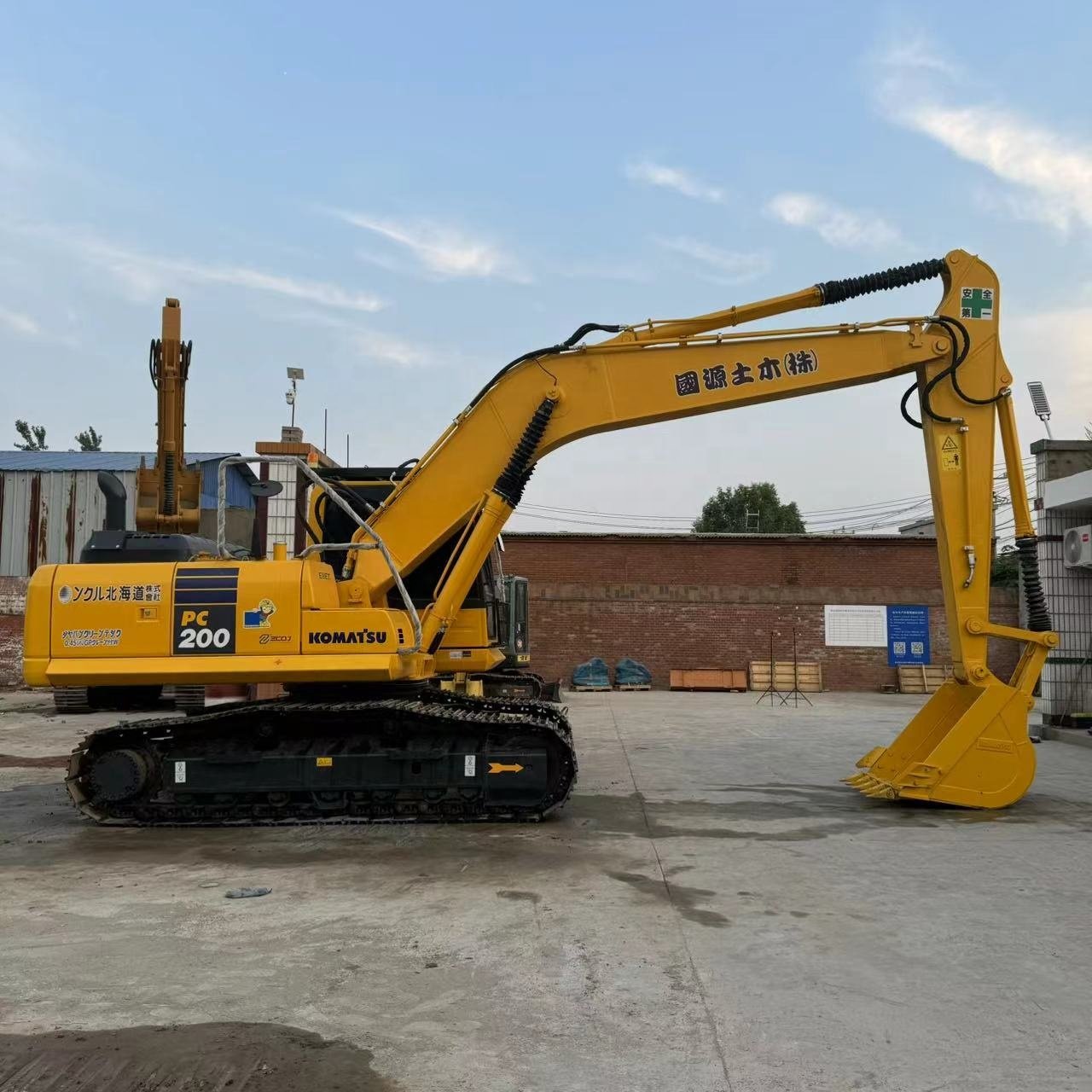 Factory Price second-hand Komatsu PC200 crawler excavator with Low Price used Komatsu PC200 digger cheap in stock