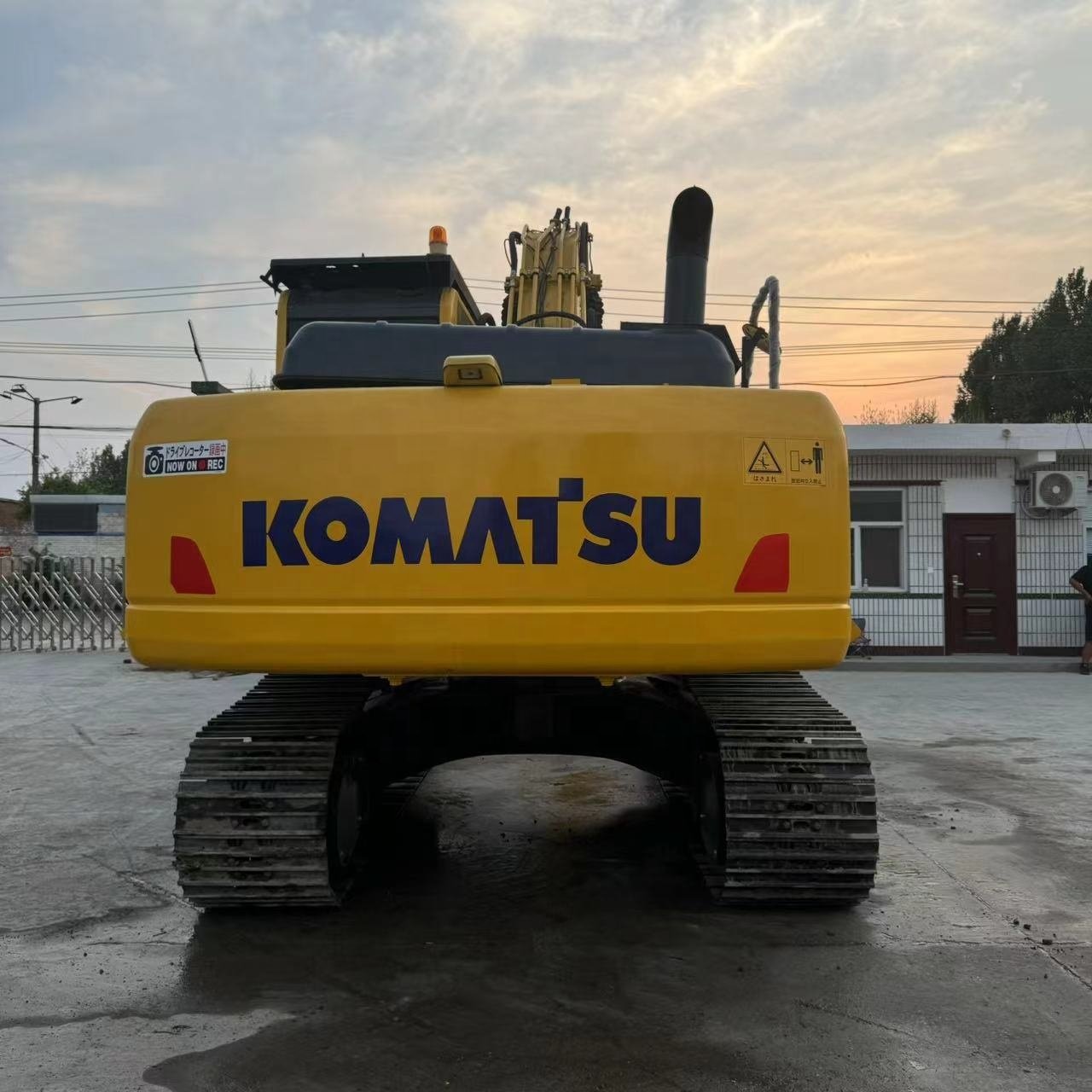 Factory Price second-hand Komatsu PC200 crawler excavator with Low Price used Komatsu PC200 digger cheap in stock