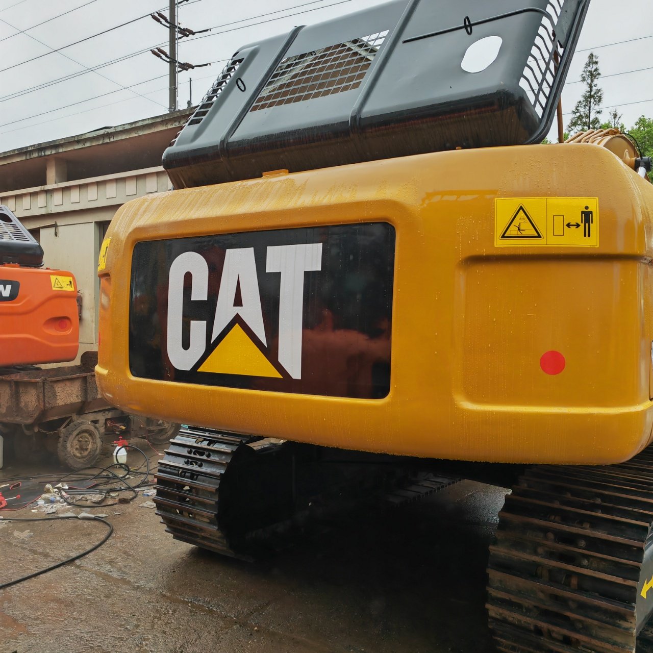 Good condition CAT 325DL 325D 325D2L 25ton used excavator made in Japan used excavator