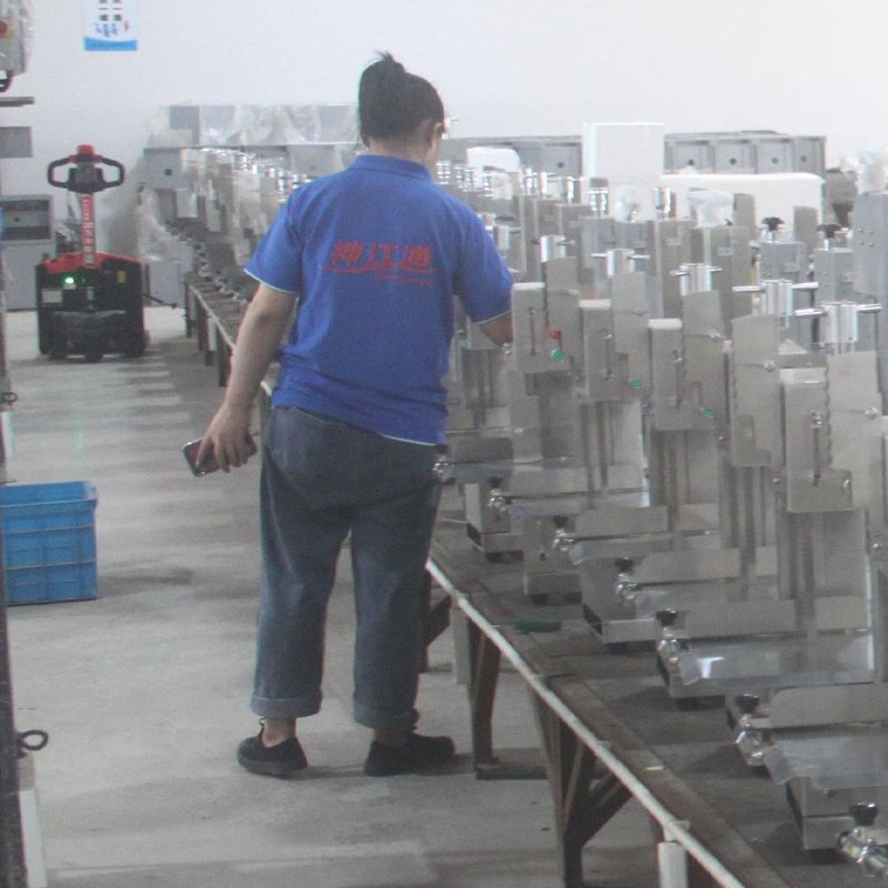 TEBAK Heavy Automatic Frozen Bone Saw Electric Used Meat And Bone Saw Meat Fish Cutting Machine Automatic Bone Cutting Machine