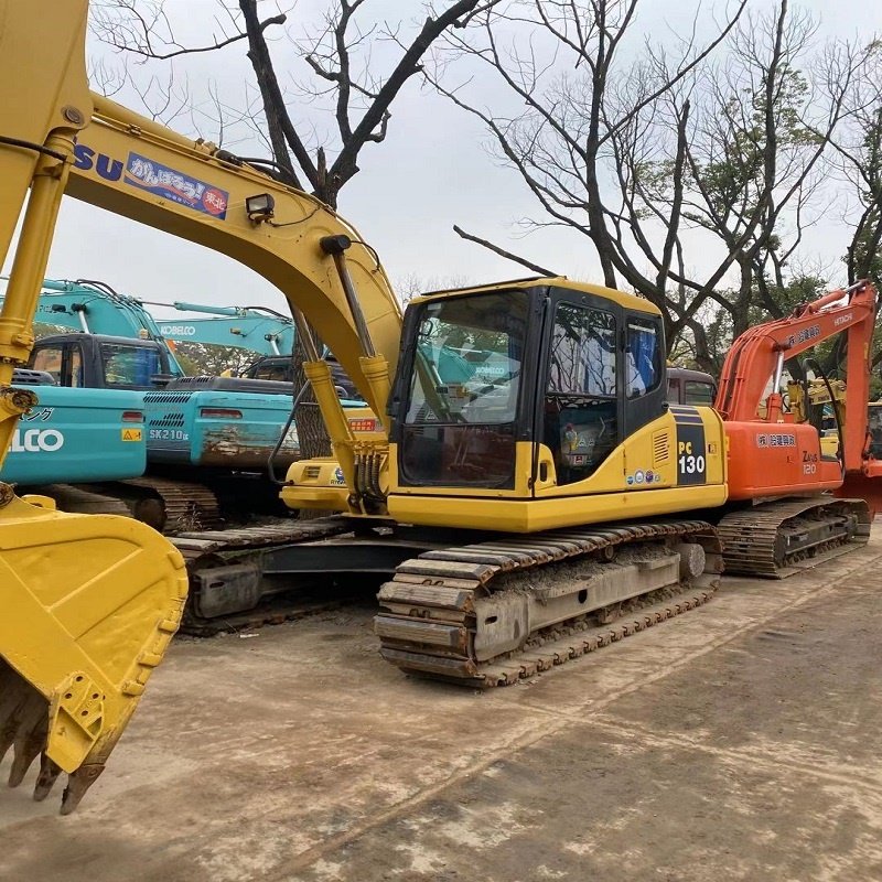 ZiHui Used Komatsu 130 excavator hydraulic crawler digger machinery with cheap price for sale backhoe excavator