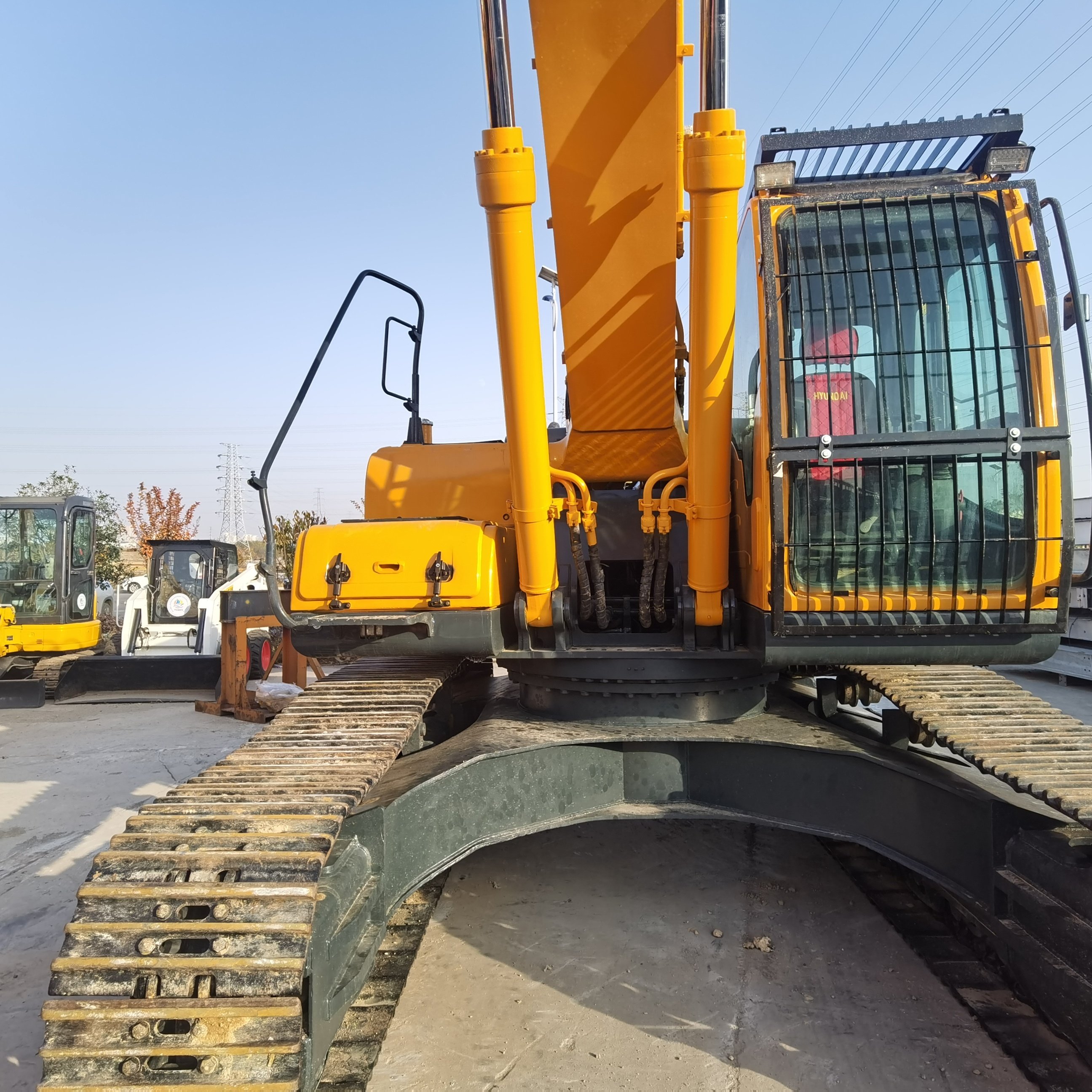Hydraulic HYUNDAI R305LC-9T 305 Low Price Used Machinery 210W - 9 305 LC 9T 225L 2 Used Excavator Machine Original