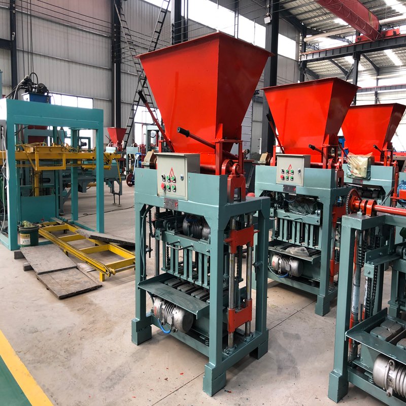 Hot selling QMJ4-30 manual moulding solid used block mobil concrete hollow maker mini block making machine for sale