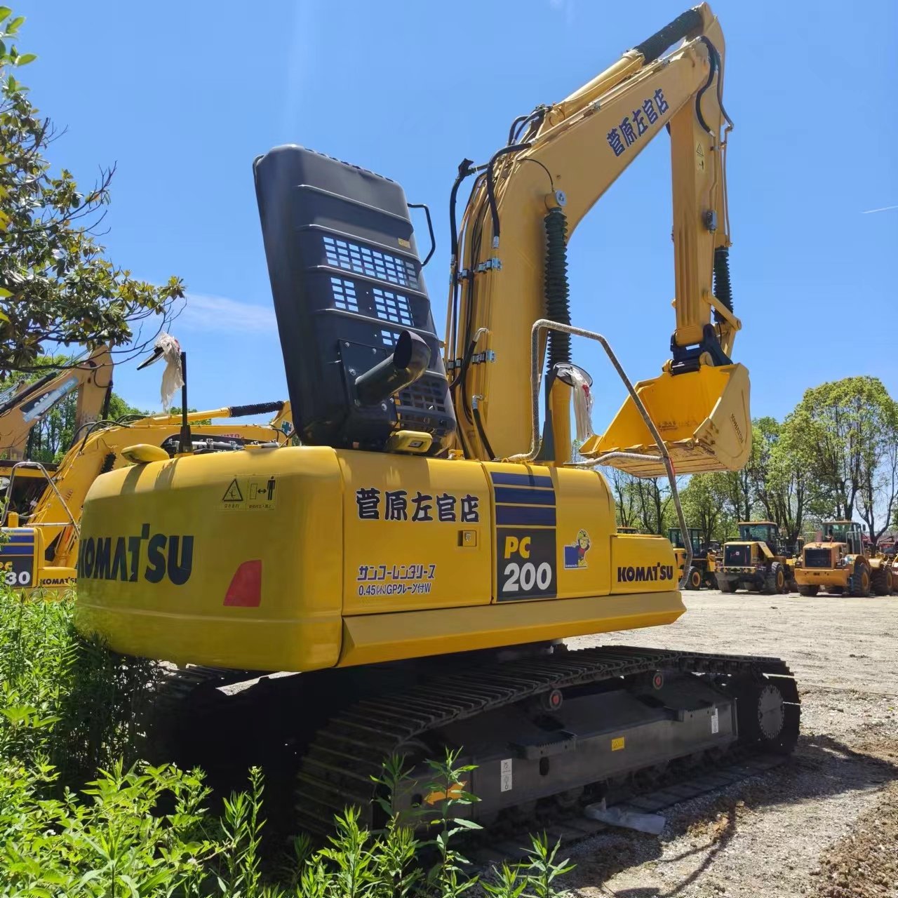 Fairly New Good Quality Used Excavator KOMATSU PC200-8 Hydraulic Crawler 20 Ton Construction Digger Machine