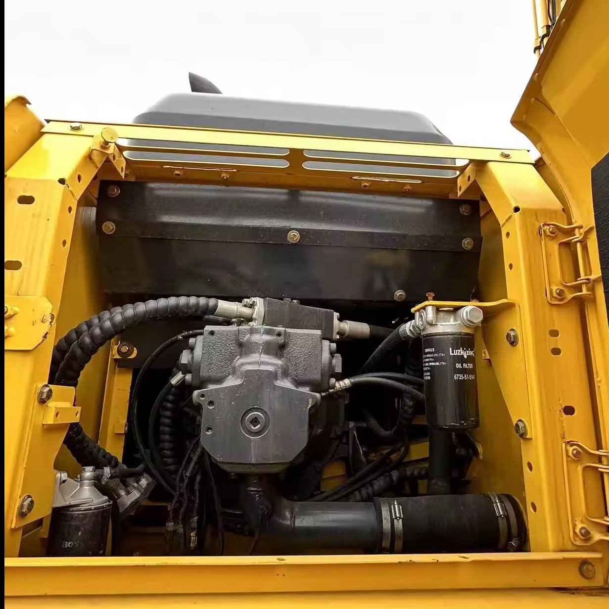 Used Komatsu PC300-7 Excavator Machine 100% Painted Japan Stock Construction Equipment Komatsu PC300 Used Excavator for Sale