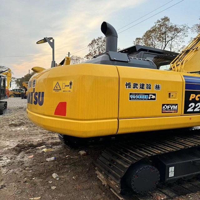 Japan Used komatsu pc220 second-hand 22 ton Komatsu PC220-8 crawler excavators Machine Equipment for hot sale with EPA