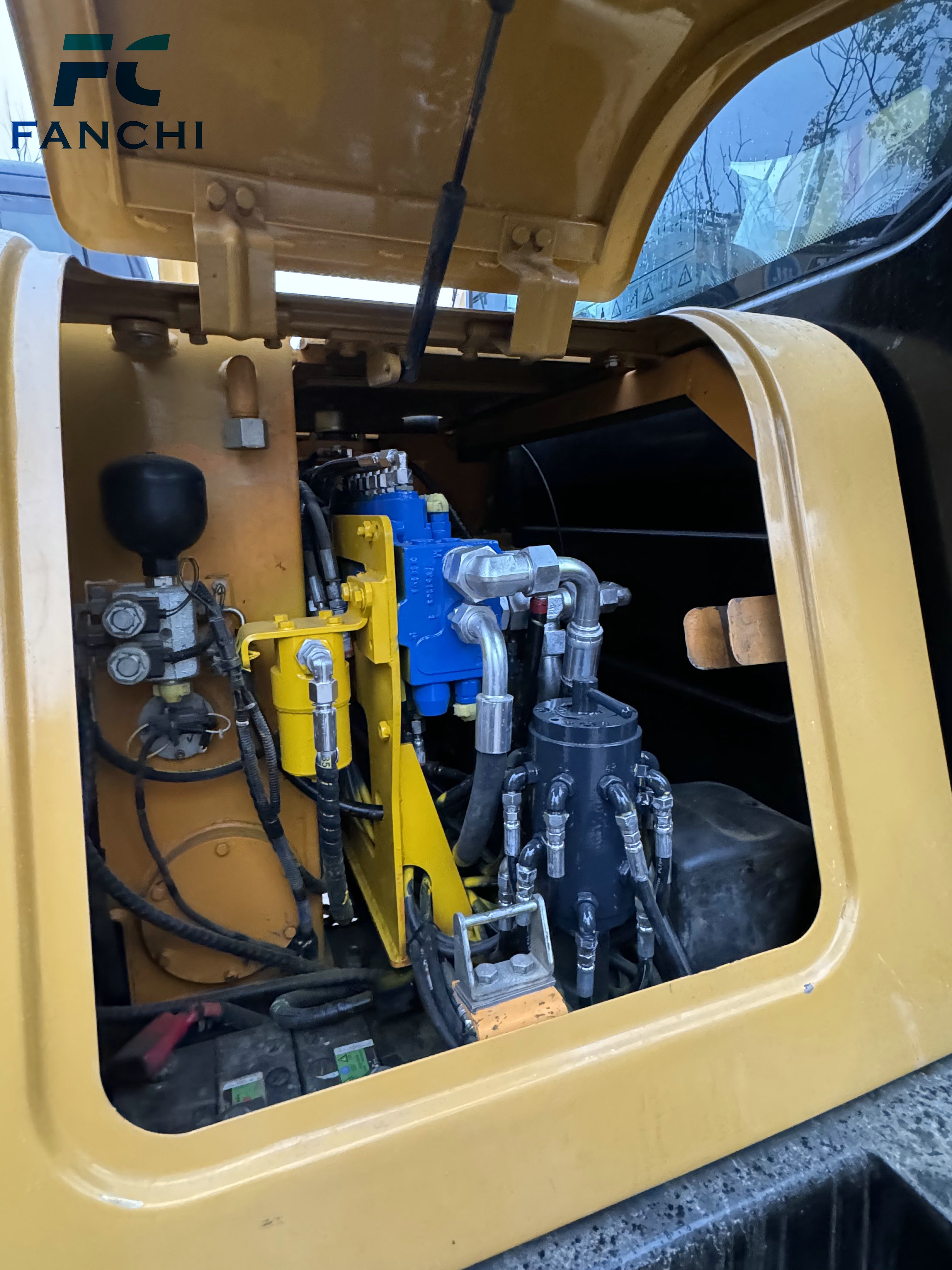 90% new Used Sany60C excavator Hydraulic crawler Sany60 excavator in good condition 6 tons small excavator SY60C made in China