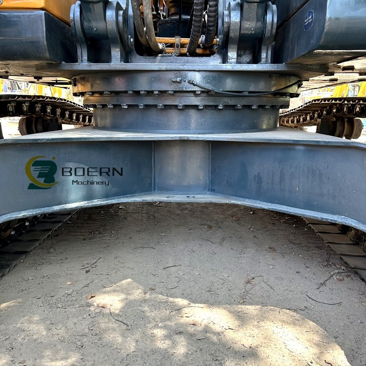 Used Hyundai 305 Crawler Excavator For Sale From Korea Used Excavator HYUNDAI 305LC-9T Model 30ton Hyundai Big Machine