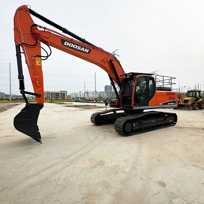 Machinery Used Building excavators good quality Doosan300 used Doosan digger Doosan DX300 used excavator on Hot Sale